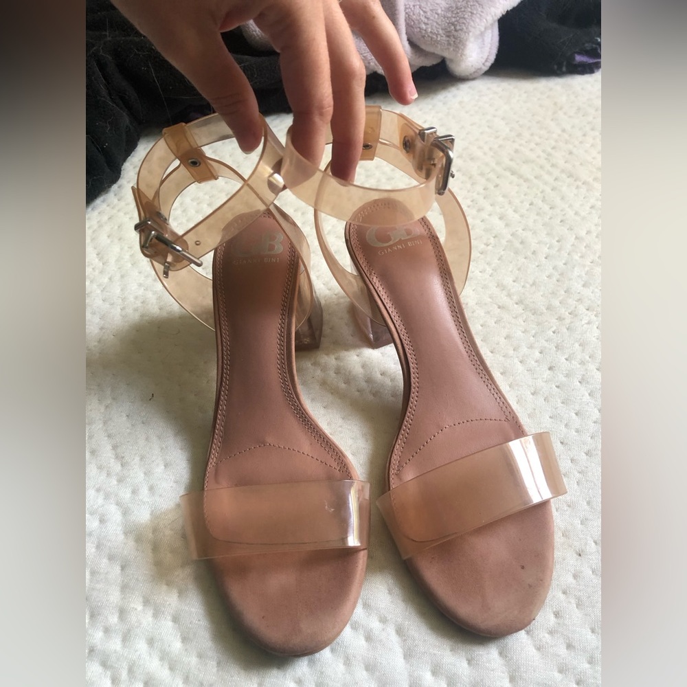 Adorable pink box heels! Size 6!